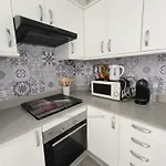 Sweet&wine With Terrace By Flamingo House דירה ארסיפה